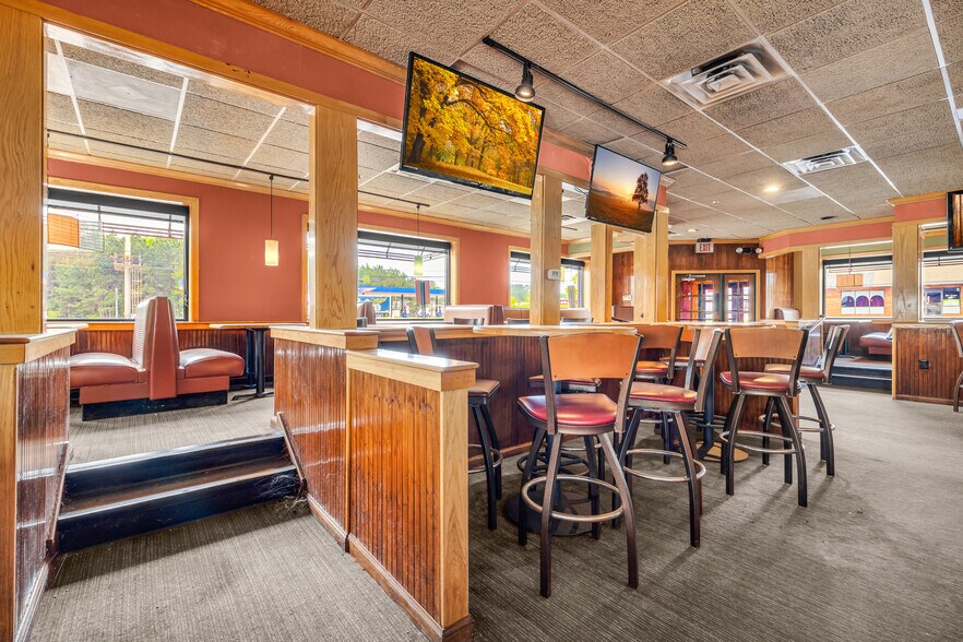 More Photos Of 1589 Big a Rd, Toccoa Flex For Sale