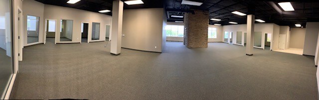More Photos Of 2306 Pama Ln, Las Vegas Office Residential For Lease