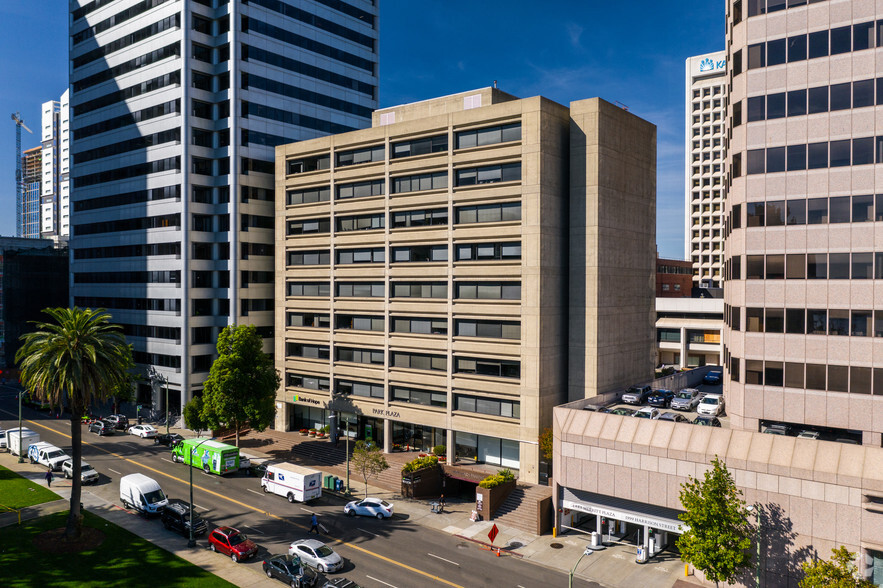 Primary Photo Of 1939 Harrison St, Oakland Office For Lease