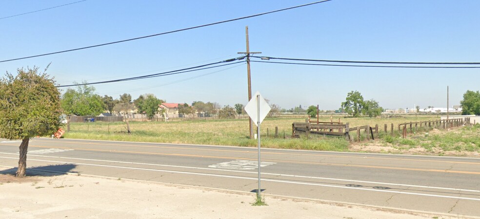 More Photos Of 1798 Hanford Armona Rd, Hanford Land For Lease