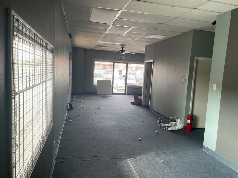 More Photos Of 3601 E 29th St, Bryan Unknown For Lease