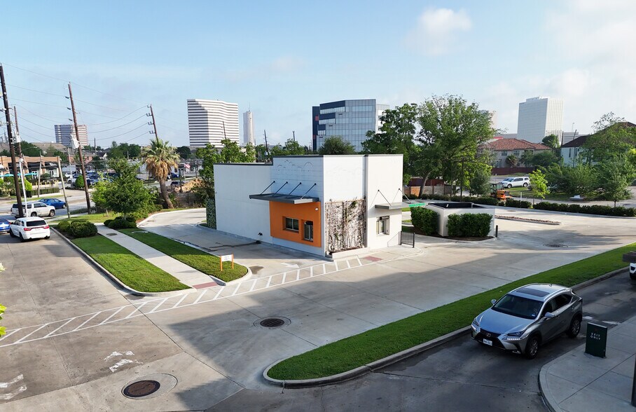 Primary Photo Of 3161 Chimney Rock Rd, Houston Fast Food For Lease