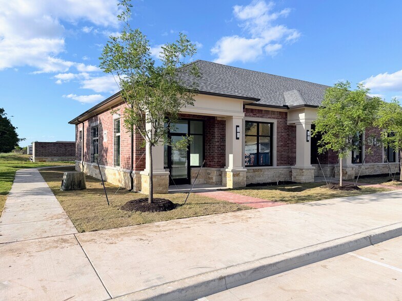 More Photos Of 7700 Preston Rd, Frisco Medical For Sale