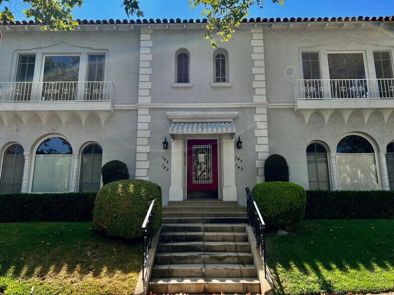 More Photos Of 143 N Sycamore Ave, Los Angeles Multifamily For Sale