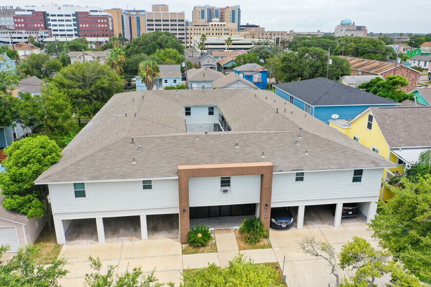 More Photos Of 712 Ball St, Galveston Apartments For Sale