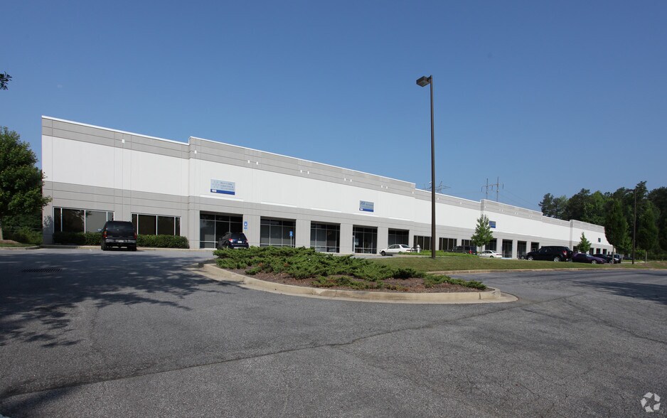 More Photos Of 700 Pinnacle Ct, Norcross Warehouse For Lease