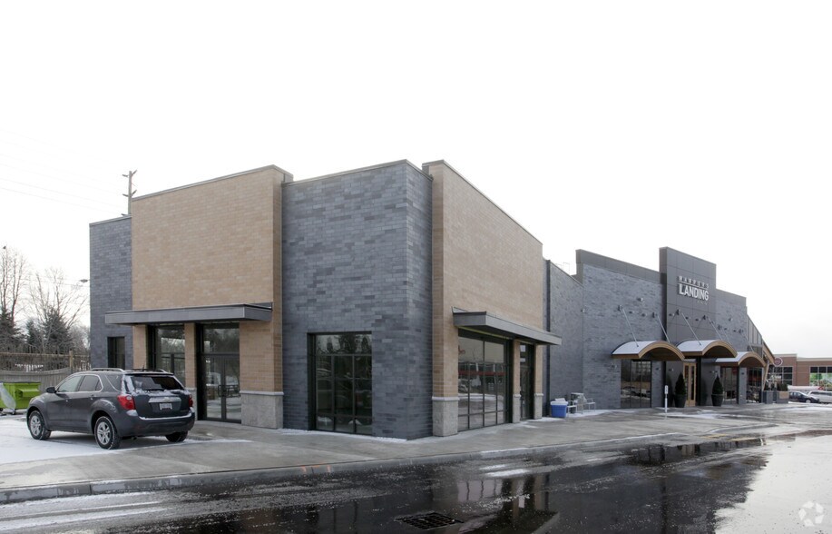 More Photos Of 499 Cornwall Rd, Oakville Freestanding For Lease