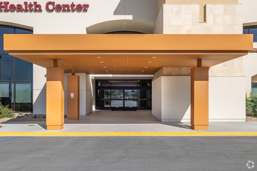 More Photos Of 49869 Calhoun St, Coachella Medical For Sale