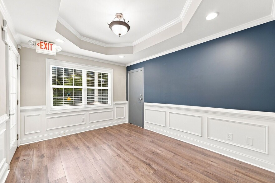 More Photos Of 965 Piedmont Rd NE, Marietta Office For Lease