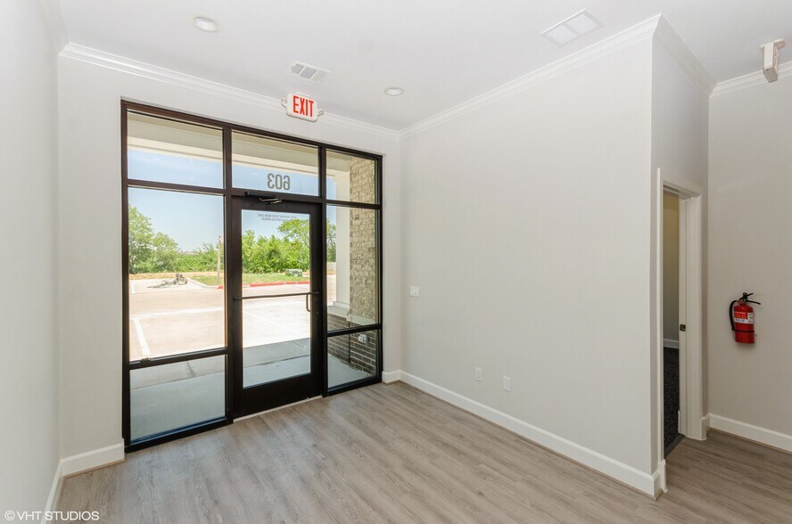 More Photos Of 3117 Bailey Dr, Fort Worth Medical For Lease