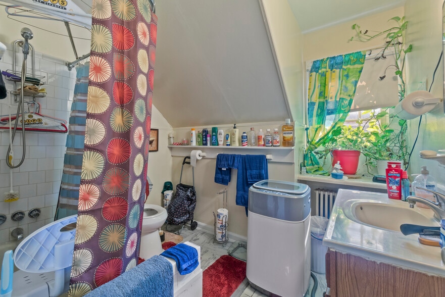 More Photos Of 3600 Greenmount Ave, Baltimore Multifamily For Sale