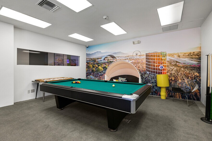 More Photos Of 74399 Hwy 111, Palm Desert Office For Sale