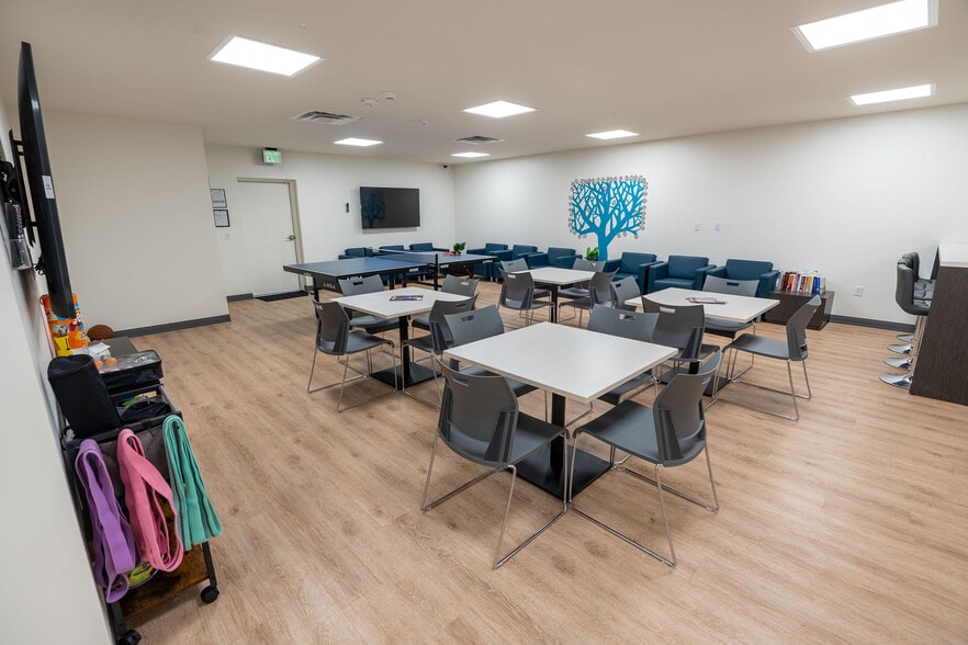 More Photos Of 1841 N 24th St, Phoenix Rehabilitation Center For Sale