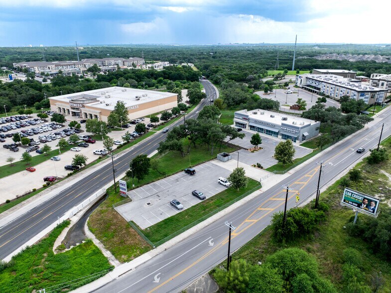 More Photos Of 17147 Autry Pond Rd, San Antonio Storefront Retail Office For Sale