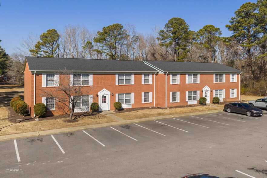 Primary Photo Of 200 Kilby Shores Dr, Suffolk Apartments For Sale