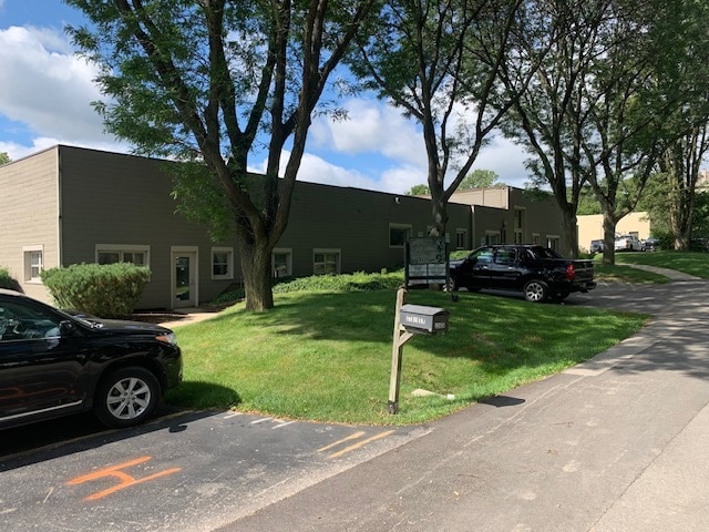 More Photos Of 12425 Knoll Rd, Elm Grove Loft Creative Space For Lease