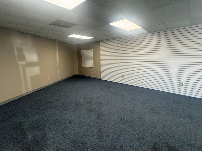 More Photos Of 6399 Haines Rd, Saint Petersburg Freestanding For Lease