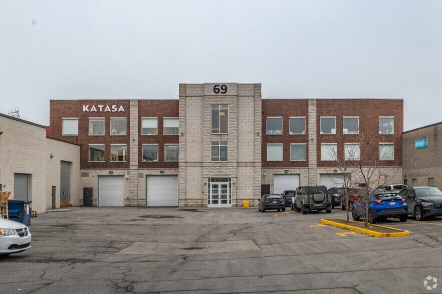 Primary Photo Of 71 Rue Jean-Proulx, Gatineau Light Distribution For Lease