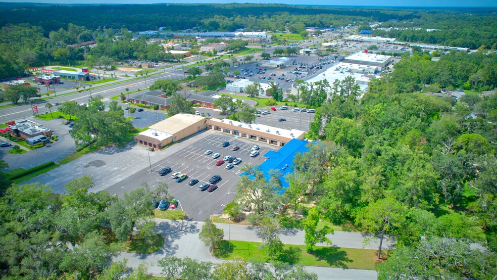 More Photos Of 935-951 Candlelight Blvd, Brooksville Office For Lease