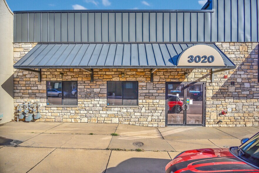 More Photos Of 3020-3040 S Tejon St, Englewood Warehouse For Lease