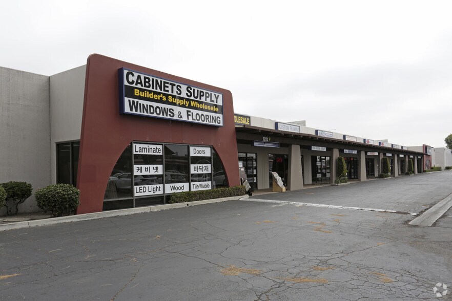 More Photos Of 1201 E Ball Rd, Anaheim Light Manufacturing For Lease