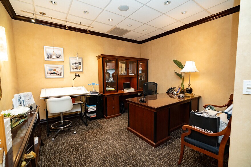 More Photos Of 100 NW 100th Ave, Plantation Medical For Sale