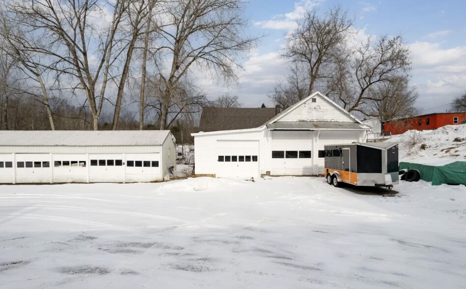 More Photos Of 511 N Perry St, Johnstown General Retail For Sale