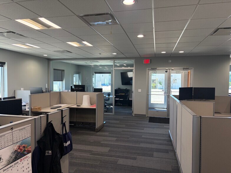 More Photos Of 4705 Clyde Park Ave SW, Grand Rapids Office For Sale