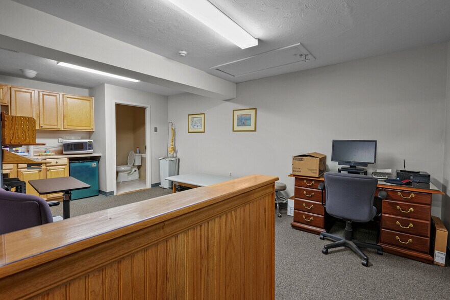 More Photos Of 100 Smithfield Ave, Pawtucket Medical For Sale