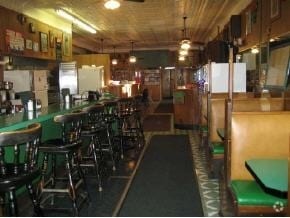 More Photos Of 258 Main St, Johnson City Restaurant For Lease