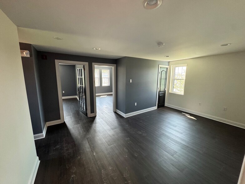 More Photos Of 1094 Second Street Pike, Richboro Office For Lease