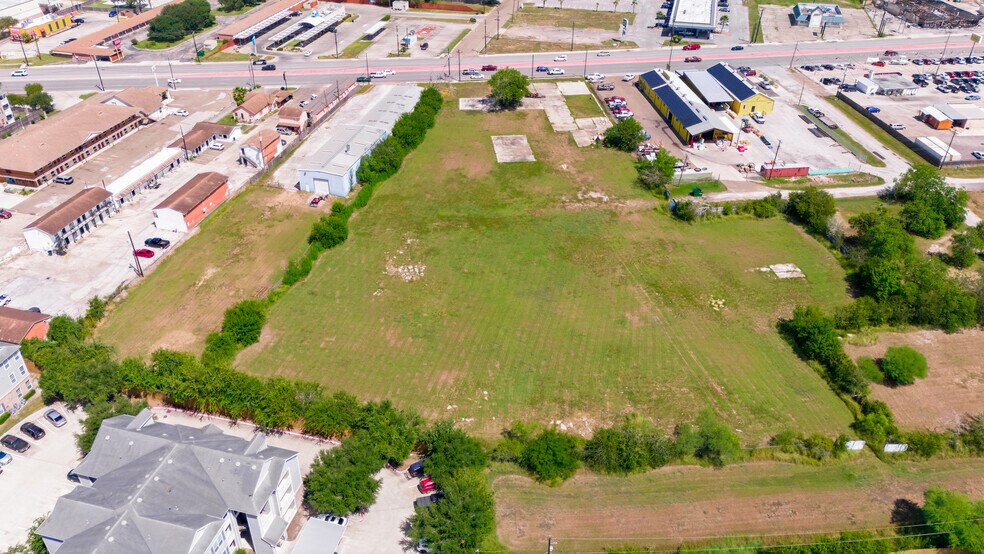 More Photos Of 3105 Houston Hwy, Victoria Land For Sale