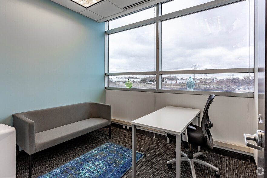 More Photos Of 2355 Highway 36 W, Roseville Coworking Space