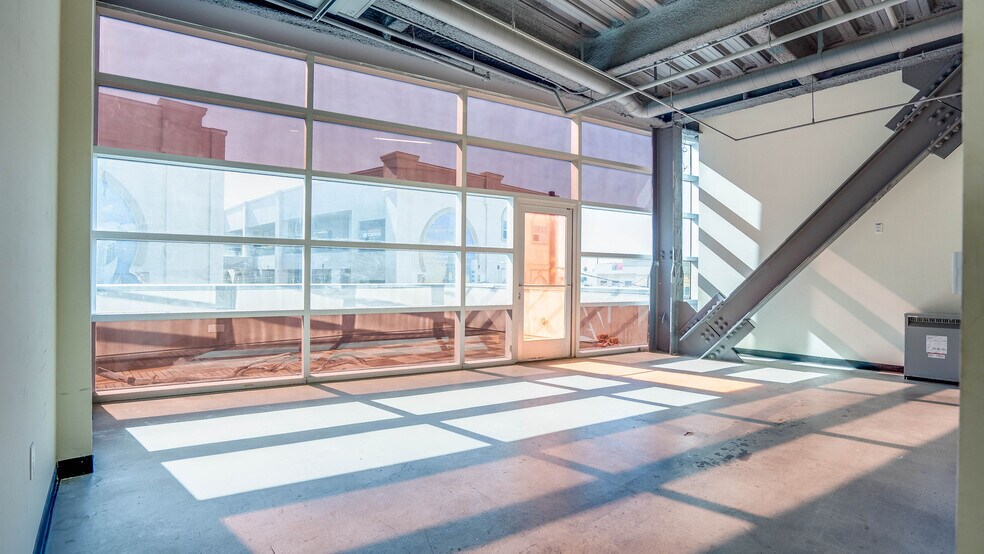 More Photos Of 800 E 12th St, Los Angeles Office For Sale