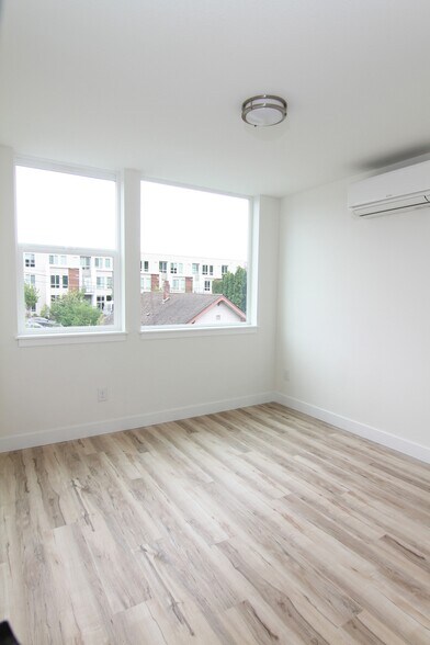 More Photos Of 4724 31st Ave S, Seattle Apartments For Sale