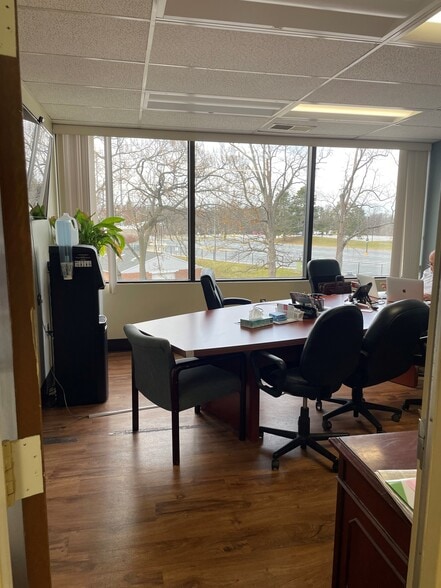 More Photos Of 7600 Osler Dr, Towson Medical For Sale