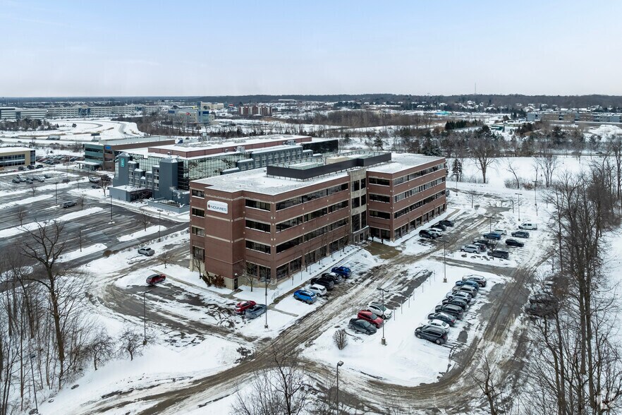 More Photos Of 19575 Victor Pky, Livonia Office For Lease