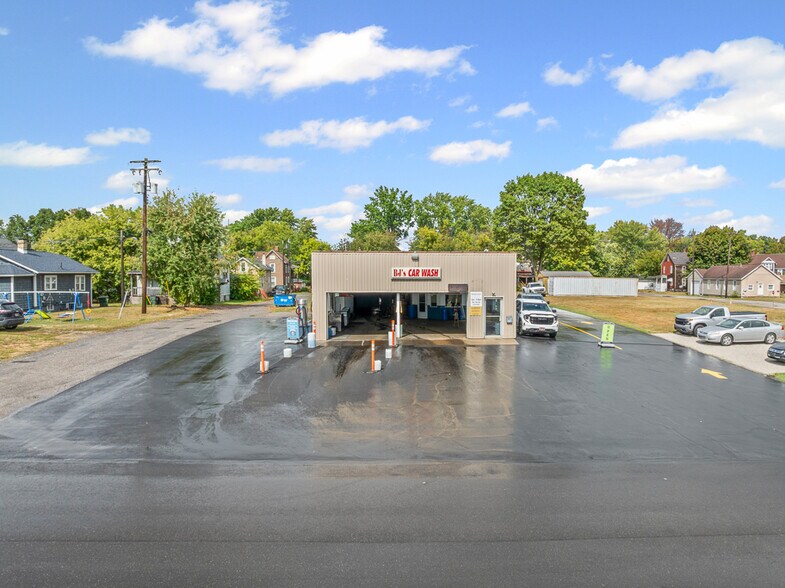 More Photos Of 44 E Harrison St, Alliance Carwash For Sale