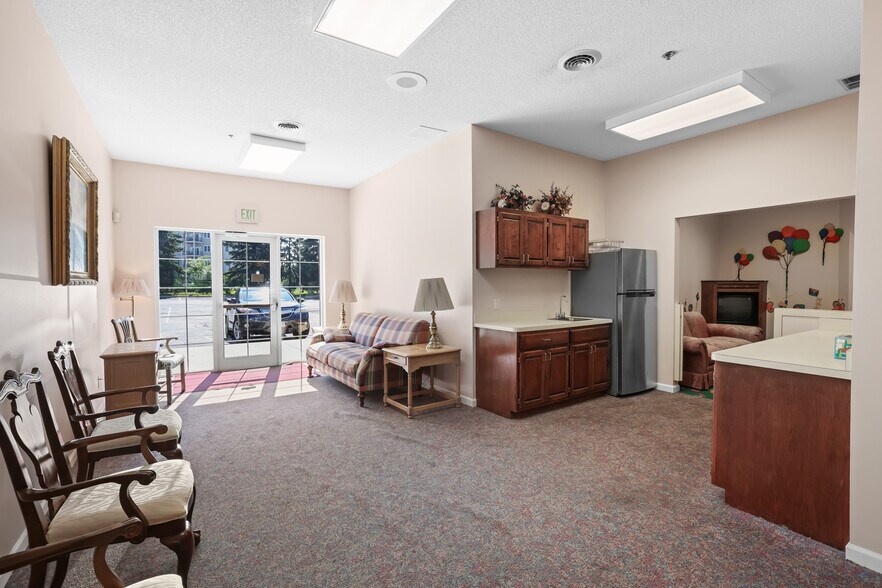 More Photos Of 16394 Glory Ln, Eden Prairie Funeral Home For Sale