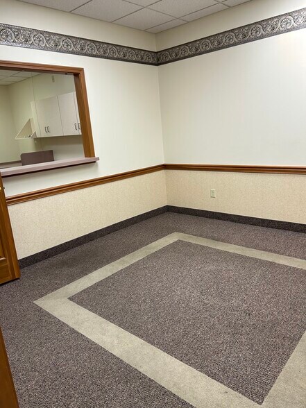 More Photos Of 8214-8244 N Main St, Dayton Medical For Lease