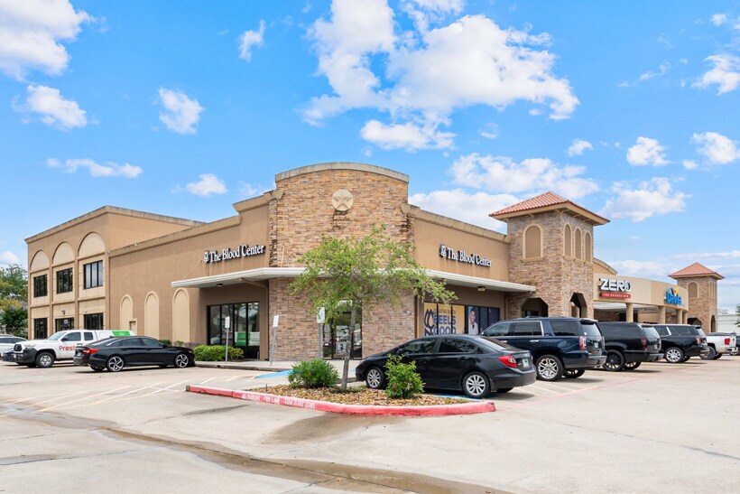 More Photos Of 9223 Broadway St, Pearland Storefront Retail Office For Sale