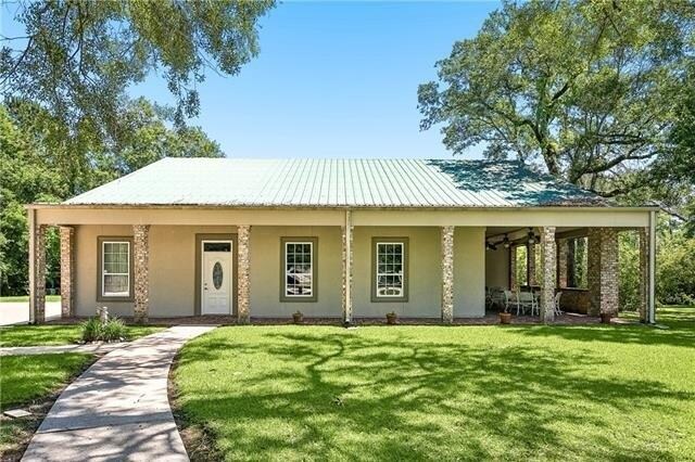 Primary Photo Of 64560 Louisiana 41, Pearl River General Retail For Sale