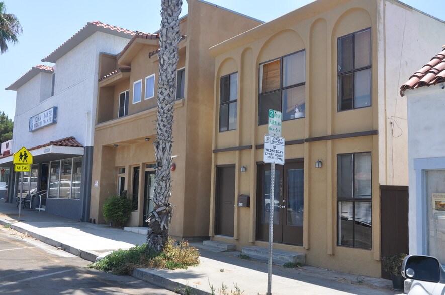 More Photos Of 4741 Point Loma Ave, San Diego Storefront Retail Residential For Lease