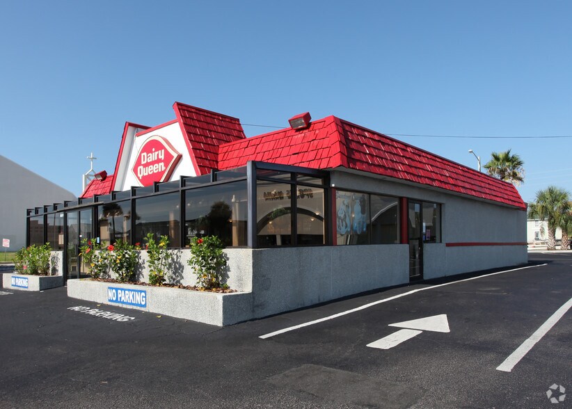 Primary Photo Of 902 3rd St N, Jacksonville Beach Fast Food For Sale