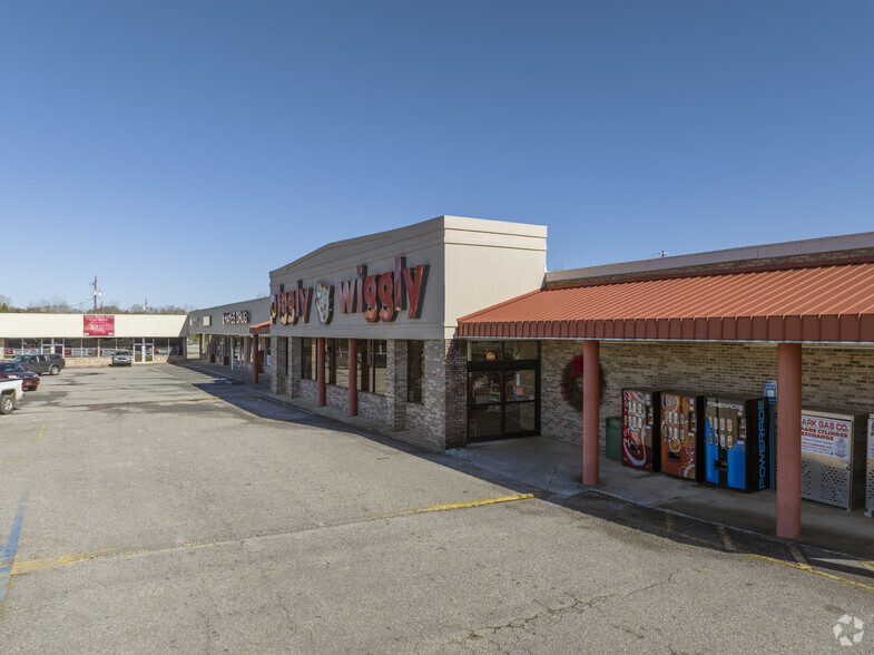 Primary Photo Of 24716 US-31, Jemison General Retail For Lease