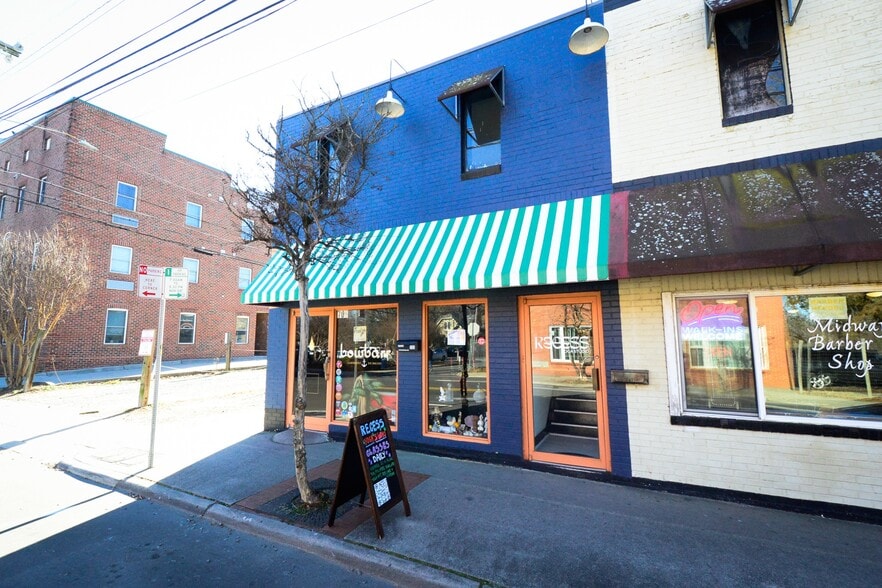Primary Photo Of 705 W Rosemary St, Chapel Hill Storefront For Sale