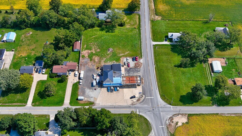 More Photos Of 5982 W State Road 32, Anderson Service Station For Sale