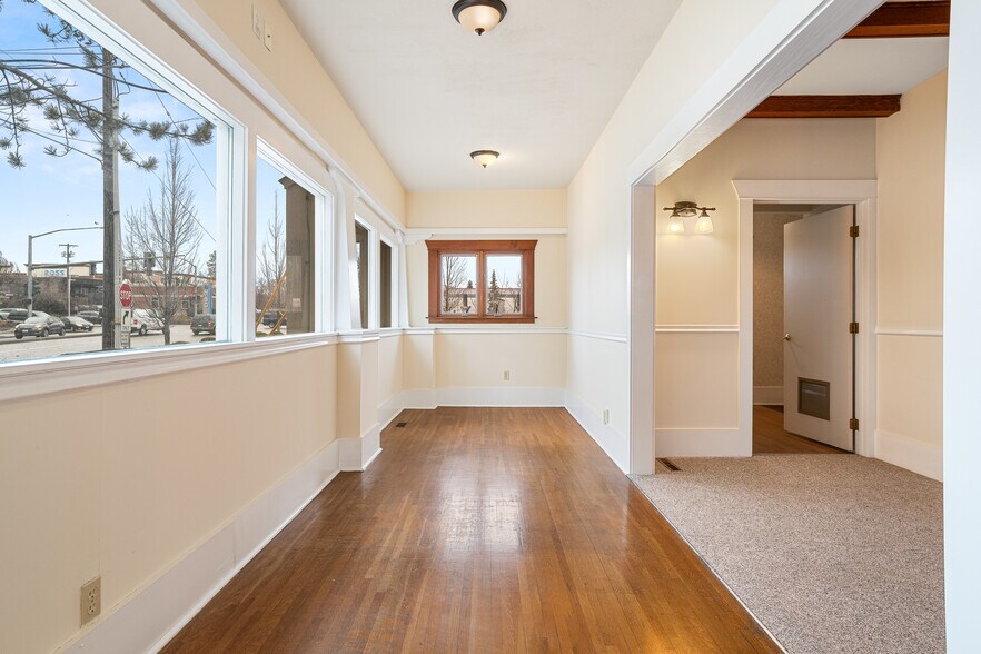 More Photos Of 2814 S Grand Blvd, Spokane Office For Lease