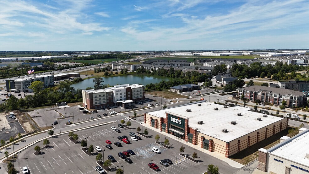 More Photos Of 6054 Gateway Dr, Whitestown Medical For Lease