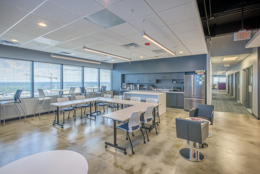 More Photos Of 55 Beattie Pl, Greenville Office For Lease